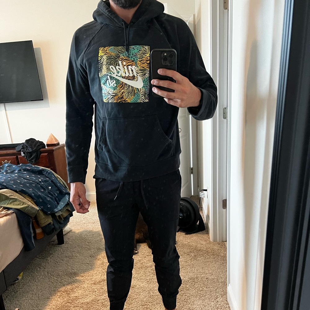 Nike SB. Large. Black.